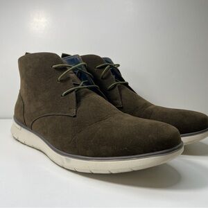 Men's Julian & Mark Olive Green Suede Chukka Boots